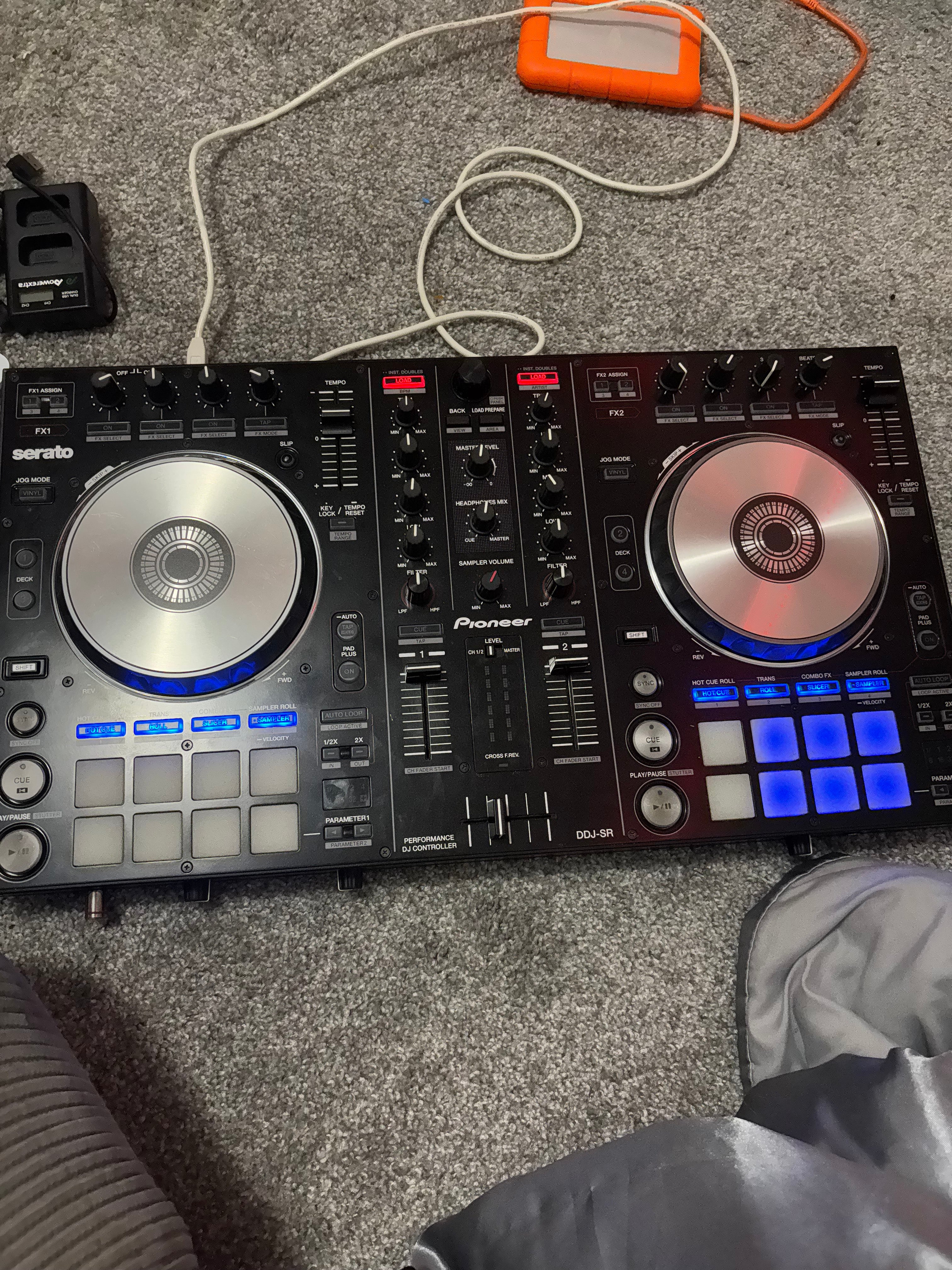 Pioneer DDJ-SX2 DJ Controller